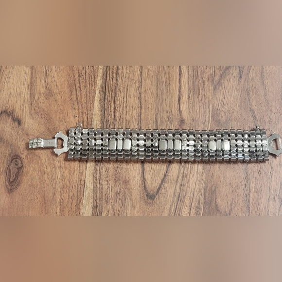 Vintage Weiss Art Deco Style Rhinestone Wide Silver Tone Bracelet - Picture 8 of 11